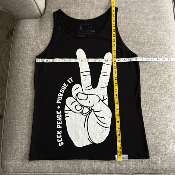 Graphic Tank Seek Peace and Pursue It - Picture 7 of 8